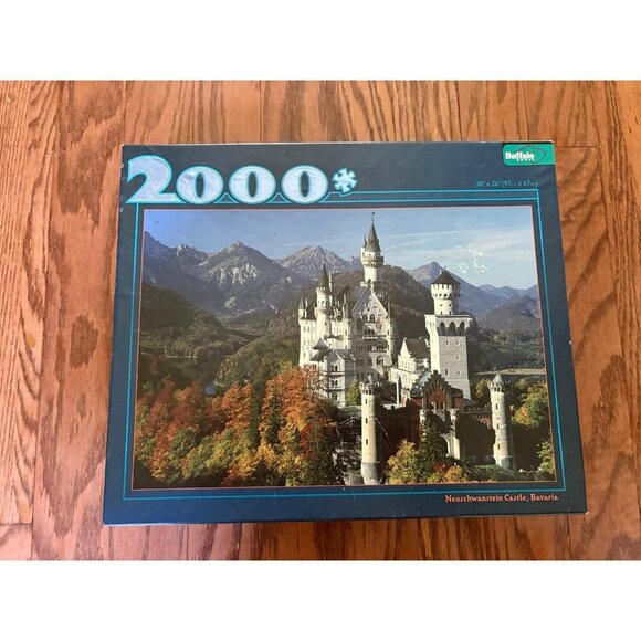 Puzzle Buffalo Neuschwanstein Castle Bavaria NWT 2000 Piece - Picture 1 of 3